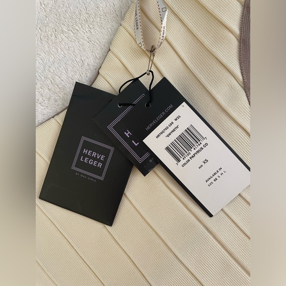 Hervé Leger “Gwyneth” bandage dress in XS - Picture 4 of 7